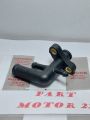 Pipa sambungan selang Radiator Vario 125 ORI Original Asli. 
