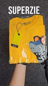 Kaos anak cowok lengan pendek usia remaja tanggung 4-12 tahun motif ST HIU KACAMATA MUSTARD