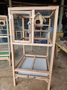 กรงนก พร้อมบ้านและถาดรอง ขนาด100×50×50ซม.คละสี
