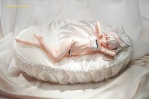 SSR FIGURE Original Authentic Lin Kewei Waking Up White Haired Girl Anime Figure Lying Pose Collectible Statue For Anime Fans