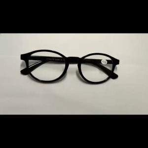 Kacamata Rabun Dekat +1.00 sampai +3.00 Sekaligus Lensa Antiradiasi Melindungi Mata Dari Sinar Biru Laptop Komputer Hp Dan Tv Frame Oval Full Bingkai Hitam Glossy Gaya Terbaru Korea Style - BISA COD