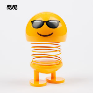 1pcs Springs Smiling Face Various Funny Expression Dolls With Car Interesting Shake Yellow Funny Interior Decoration Accessories