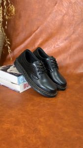 SPC TUMANG - SEPATU DOCMART PRIA KASUAL WARNA HITAM - PANTOFEL LOW BOOTS KERJA KANTOR GURU DINAS