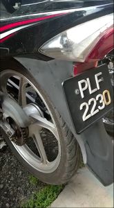 3R Super Heavy Duty Silicon for Tyre Bumper and Trim Shine