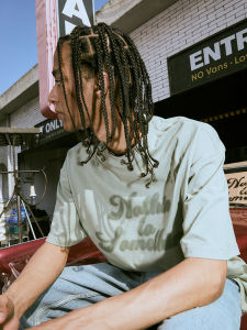 Chiggalab เสื้อยืดแบรนด์ยอดนิยมพิมพ์ลายตัวอักษรสไตล์อเมริกันเสื้อยืดแขนสั้นคอกลมทรงหลวมแบบลำลองแนวสตรีทแบรนด์ยอดนิยมสำหรับคู่รัก