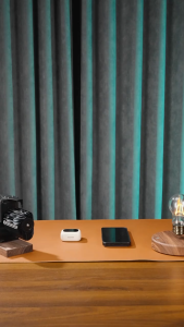 MeeGoo 65W GaN Fast Charger 2C+1A 3 Ports Fast Charging Foldable Phone Charger