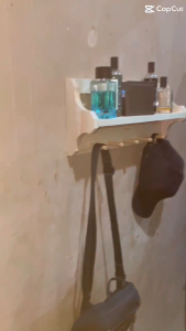 Rak Kayu Dinding Capstok Serbaguna Key Holder 5 Pengait+Toples 500ml Sticker - Rak Gantung Kosmetik