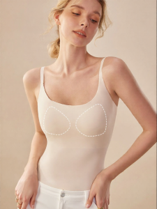 Seamless Strapless Wearable Slimming Integrated Bra Underwear with Padding