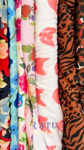 Kain Woolpeach Wolfis Wolvis Motif Salur Timbul