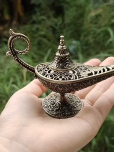 Elegant Arabian Genie Lamp Metal Incense Burner - Fragrance-Free Antique Candle Holder with Intricate Design for Christmas Valentines Day & Holiday Gifts Incense Holder