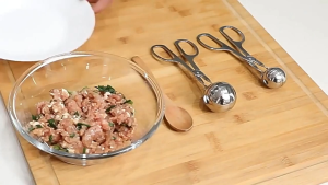 Durable Stainless Steel Meat Ballers Tongs Nonstick Meatball Scoop Ice Cream Ball Maker Tongs Kitchen Cooking Tool