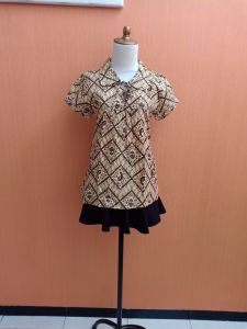 atasan wanita cream batik BEBE cewek M lengan pendek blouse kerja kuliah berkerah