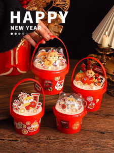 เครื่องประดับปีกบ 2025 ของขวัญปีใหม่สีแดง ถ้วยครีมถือได้ ป้ายชื่อ กล่องบรรจุภัณฑ์ ของขวัญวันหยุด ของขวัญวันเกิด