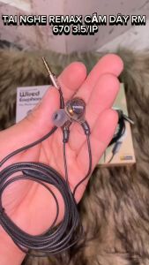 Tai Nghe Có Dây Remax RM-670i/ RM-575a Cổng Li-ght-ning ai phoan/ Type-c/ 3.5