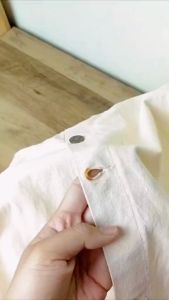 "Miss Clean Penghilang Noda Karat pada Pakaian Baju dan Celana - Solusi Ampuh untuk Menghilangkan Noda Membandel Aman untuk Semua Jenis Kain dan Dapat Digunakan Secara Praktis - Produk Terlaris di Marketplace!"