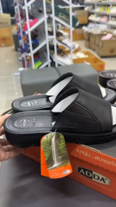 รองเท้าแตะ ADDA รองเท้าผู้ชาย รองเท้าพื้นหนา สี สีดำ น้ำตาล Size 39-45 รุ่น 7C07 (K5)