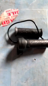 Handle Gas Sepeda Listrik 3 Speed Throttle Gas Sepeda Listrik 3 Speed Motor Listrik Stang Universal Gas Sepeda Listrik 3 Speed Universal / Handle Grip Gas Sepeda Listrik Konversi Sepeda Elektronik