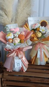 TTEEN GIFT Crochet Flower Handmade Knitted Bouquet Large Wool Birthday Teachers Girl Friend Graduation Gifts 勾线编织针织花束