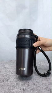 TKK แก้วกาแฟเก็บความเย็น มีหลอด 630ml แก้วน้ำเก็บเย็นเคลื่อนเซรามิก สแตนเลส 316 coffee Tumbler 20oz