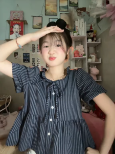 Áo Babydoll Buộc Dây Cổ Yếm Vải Thô Kẻ Áo Sơ Mi Nữ Tay Phồng Phong Cách Hàn Quốc Lucky Clothing 5075