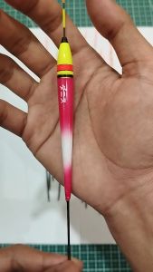 PELAMPUNG KUMBUL PANCING pancing ANTI BADAI FIBER BAHAN KAYU MERAH PANJANG 23CM