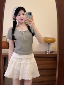 เสื้อยืดแขนสั้นผ้าถักสไตล์เกาหลีชิคพร้อมลูกไม้ เสื้อผ้าทำงานฤดูร้อนทรงสลิมฟิต คอกลม แขนสั้น ผ้าฝ้ายผสมโพลีเอสเตอร์