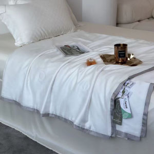 100% Lyocell Fiber Twin Queen Size Summer Blanket: A Smooth Cooling Bedding Solution