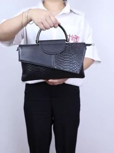 324AIDRANI กระเป๋าถือหนังแท้ลายงูสำหรับผู้หญิง กระเป๋าสะพายข้างขนาดเล็กที่ทันสมัยและใช้งานได้หลากหลาย ทำจากหนังวัวชั้นบน