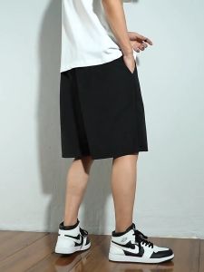 SINRANSINYA กางเกงขาสั้นลำลอง กางเกงกีฬาขาสั้นสำหรับผู้ชาย กางเกงขายาวหลวม ไอซ์กางเกงผ้าไหมแห้งเร็ว สำหรับบาสเกตบอลกีฬาลำลอง