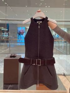Solid Color Sleeveless Round Neck Contrast Stitching A-Line Skirt