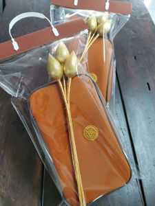 กระเป๋าพระสงฆ์ อเนกประสงค์ใส่ได้ทั้งอุปกรณ์การเรียน สิ่งของสำคัญต่างๆ