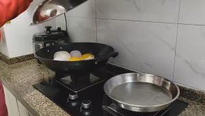 Penjepit Makanan Stainless & Silikon: Alat Jepitan Makanan Tahan Panas