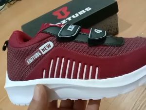 Sepatu Sekolah Anak Laki-Laki & Perempuan: Pilihan Terbaik untuk Usia PAUD & TK