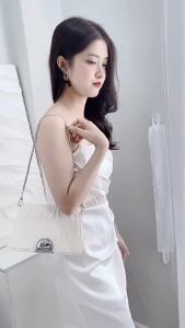 Túi xách nữ đẹp thiết kế dây đeo nổi bật và sang trọng