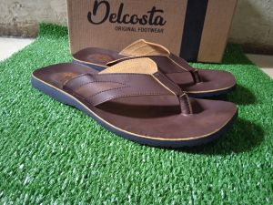 Sandal pria kulit aslii model jepit Delcosta Dc 024 full kulit sampai alas