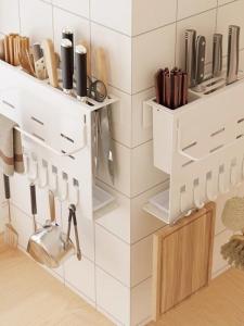 Kitchen Knife Holder Wall Mounted Multi Functional Chopsticks Rack Draining Tube Storage Shelf for Cooking Utensils And Towels