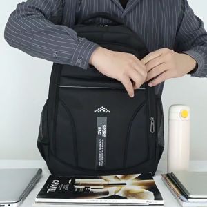 New mens backpack outdoor business casual backpack with multiple compartments and large capacity