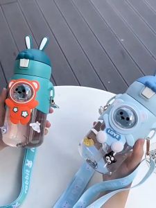 ขนส่งจากประเทศไทย 600ML ขวดน้ำเด็ก ถ้วยดื่มเด็ก ขวดน้ำน่ารักแบบพกพา MJ-6018