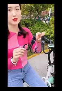 1Pcs Electric car stroller universal auxiliary double hook baby and child stroller hanging bag storage an P2442