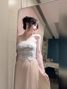 CHANGTONG | Elegant Lace Stitching Waist Slimming Dress Spring