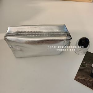 Silver Cosmetic Bag Portable Travel Ins Simple Style High-End Sensation Womens Wash Bag Waterproof Storage Pouch for Skincare