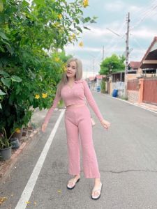 🌈 SpinnyHouse 🌈 ชุดเซ็ต ผ้าไหมพรม เสื้อคอปก คู่กับ กางเกงขายาว กาแฟร้อน I502A