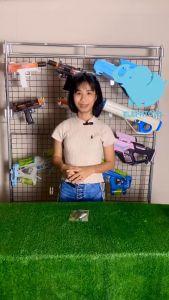 ⚡รุ่นใหม่2025⚡ปืนฉีดน้ำไฟฟ้า มีขวดน้ำภายนอกให้ แรงดันสูง มีไฟจ้า ยิงต่อเนื่อง ปืนฉีดน้ำสงกรานต์ ยิงระยะไกลสุดยอด 10-15M