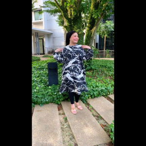 Plus Size (XL-4XL) Abstract Printed  Half Button Long Blouse Muslimah (4887-2)