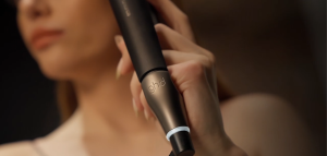 GHD CHRONOS PROFESSIONAL HAIR STRAIGHTENER