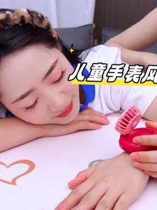 Portable Mini Handheld USB Fan Watch Childrens Toy Student Gift Cartoon Design Compact Size Easy to Carry Household Item