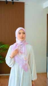 Mimamim Hijab - Jilbab Motif Liana Segiempat Scarf Voal Premium Kerudung Printing Vintage Seragaman Square Lasercut