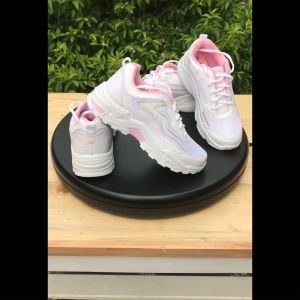 PRO ATT Wanita Sepatu Sneakers Putih LDN LIP
