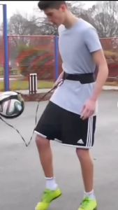 อุปกรณ์ฝึกซ้อมฟุตบอล สายคาดเอวฝึกซ้อมฟุตบอล ฝึกแปบอล ฝึกเเตะฟุตบอล ฝึกเดาะฟุตบอล ใช้ได้ทั้งเด็กเเละผู้ใหญ่ คุ้มค่าคุ้มราคา