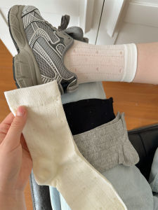 ถุงเท้าผ้าฝ้ายลายจุดสีเทา ทรงบาง ตาข่าย ทรงสลิมฟิต ทรงกลาง สำหรับผู้หญิง ช่วงฤดูร้อน ปี 2024 ถุงเท้าลำลอง ไร้สาย